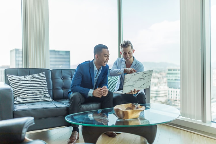 4. Choose An Estate Agent  