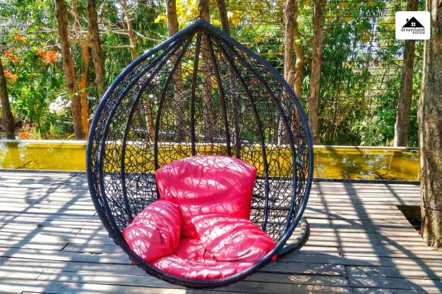 Low Hanging Egg Chair