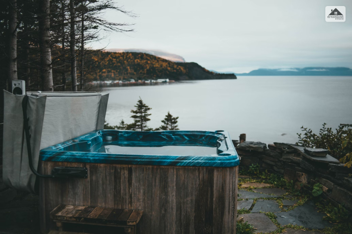 One With Nature Hot Tub