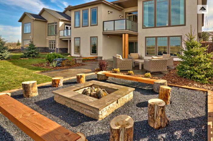 Gravel Patio With Fire Pit