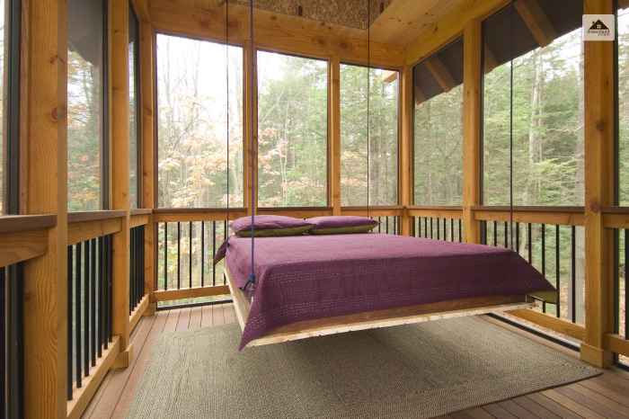 Swinging Bed In Screen Porch