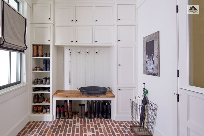 Mudroom Bench With Storage Ideas For Your House!