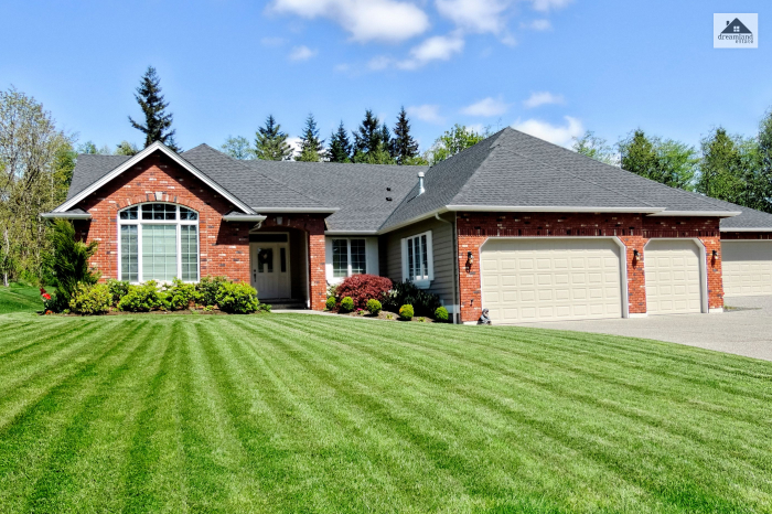 Factors to Consider Before Choosing the Paint Color for Your Home