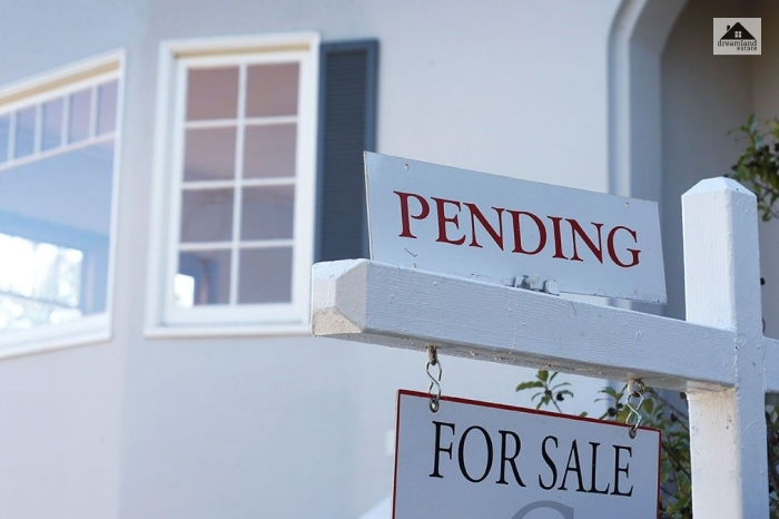 Should You Bid On Properties With 'Sale Pending' Status