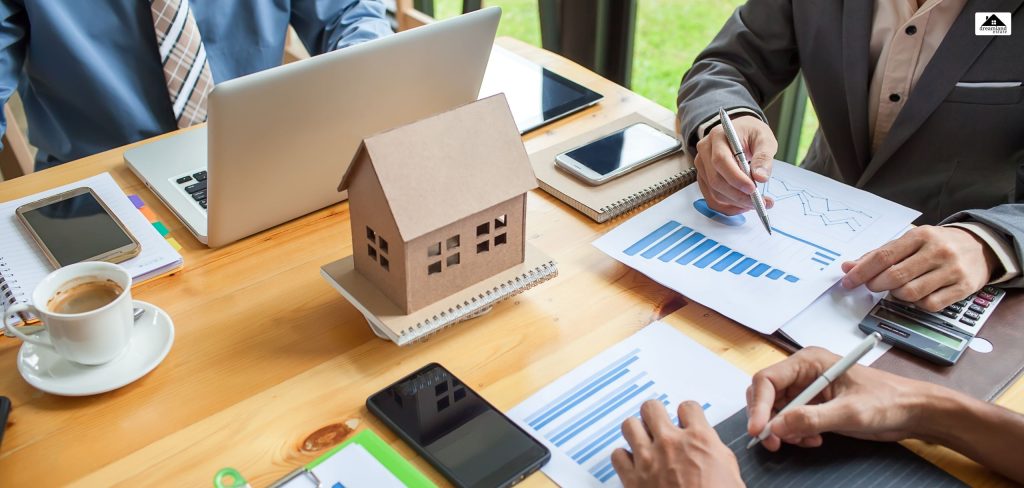 So, what is a real estate broker